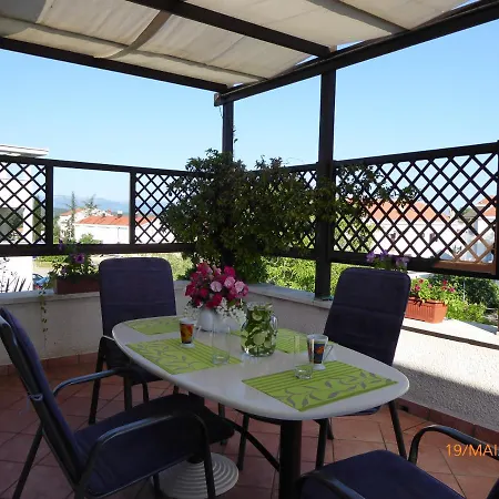 Apartmani Dubasnica Malinska Exterior foto