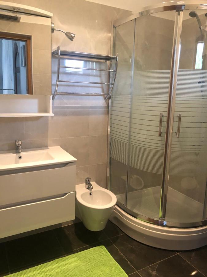 Dubasnica Apartment *